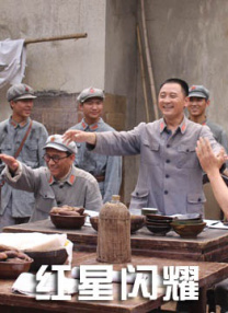以双人上下颠倒的接吻造型凸显戛纳电影节66大寿同时，也以此纪 戛纳见闻：电影节海报成香饽饽 一年升值近五倍 2013-05-26 戛纳作为世界著名的旅游胜地，一年一度的戛纳电影节绝对是它的金字招牌，就像每个旅游胜地都会有自己的纪念品一样，电影节自然也不会放过这个挣钱的好机会，琳琅满目的纪念品绝对能让你挑花眼。